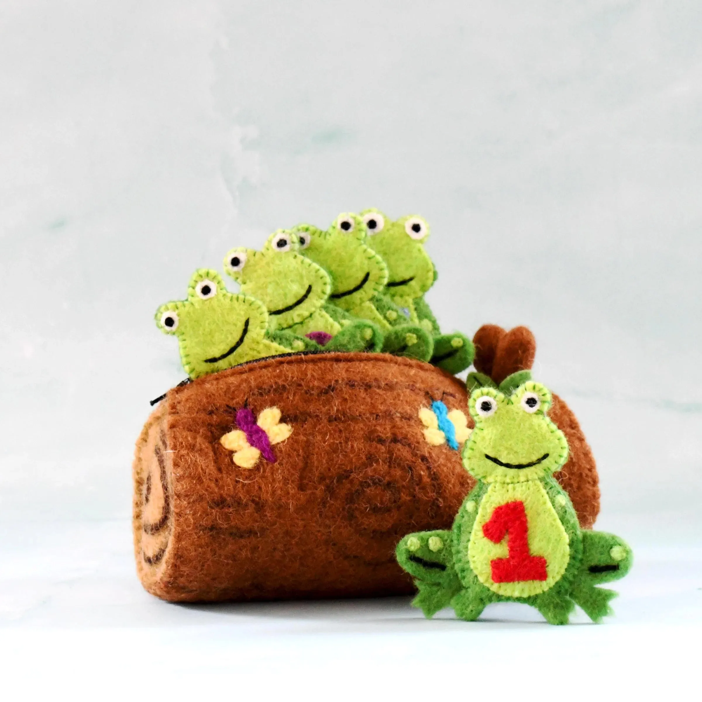 5 Little Speckled Frogs with Log Bag Felt Finger Puppet Set