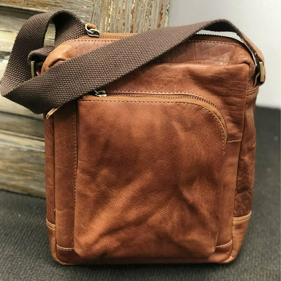 A5 Brown Leather City Bag UM612-Walnut