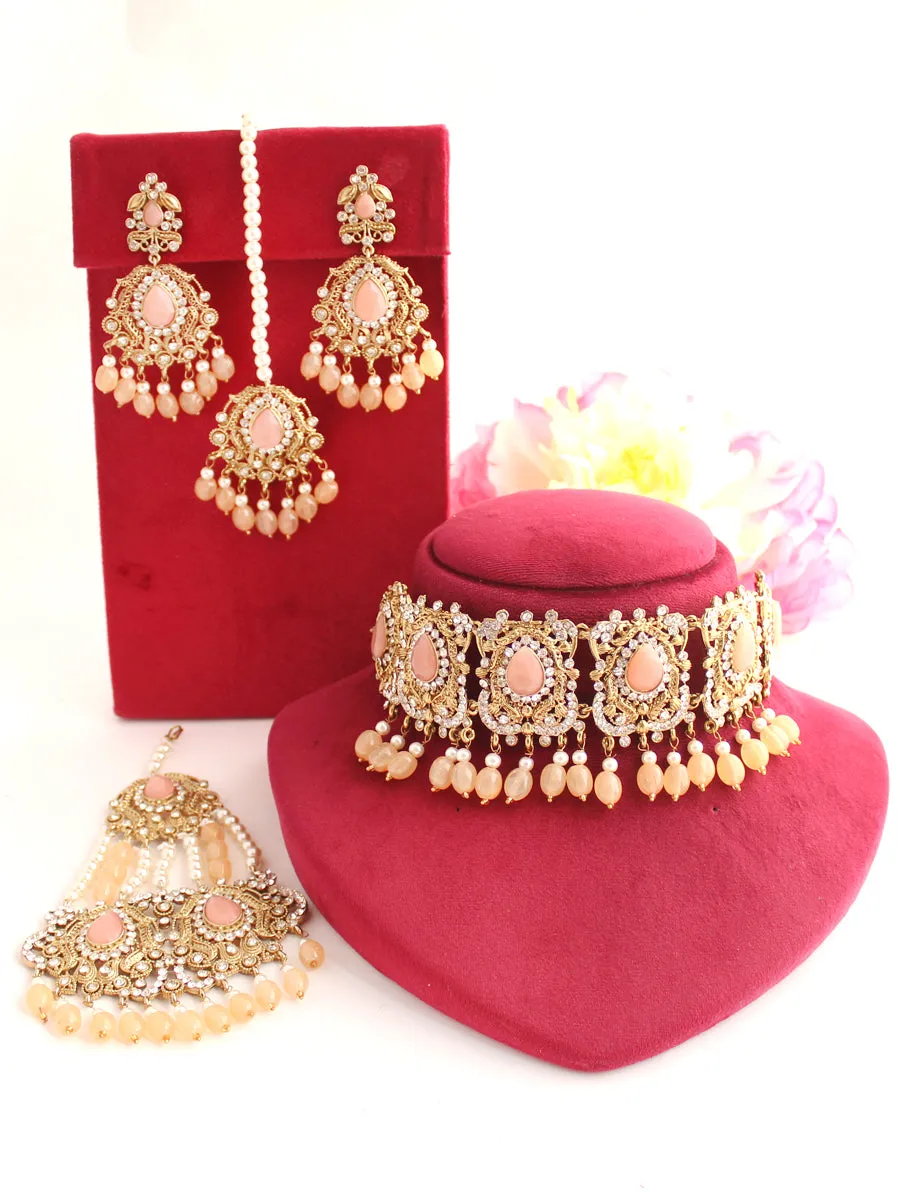 Adhira Choker Necklace Set