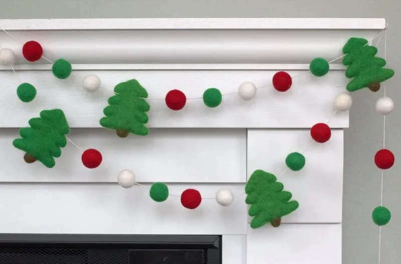 Christmas Tree Felt Garland- Red, Kelly Green, White