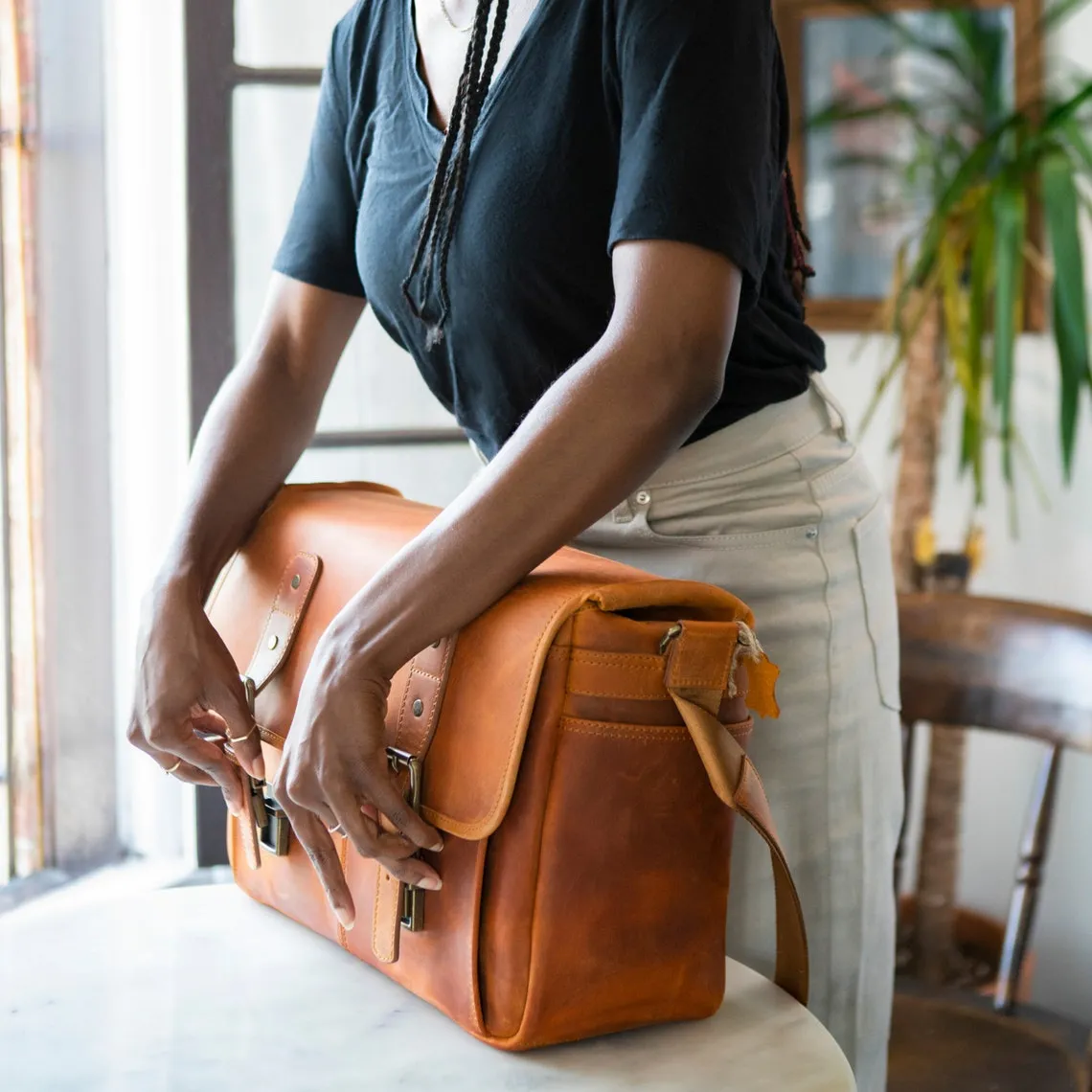 Dazzlo Leather Vintage 16” Laptop Camera Bag - Black/Brown/Camel/Olive - 16"