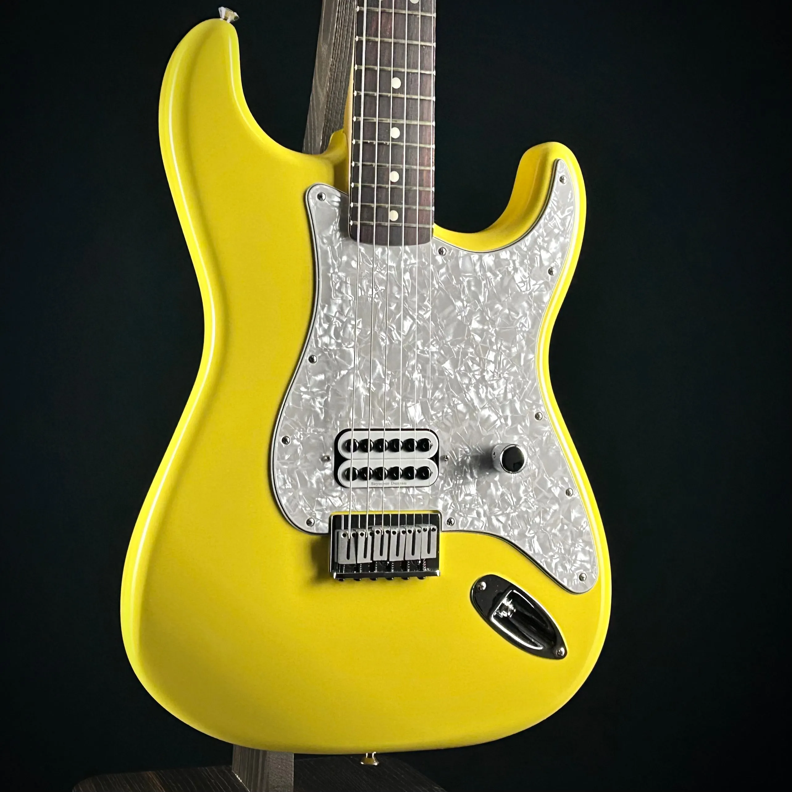 Fender Limited Edition Tom Delonge Stratocaster