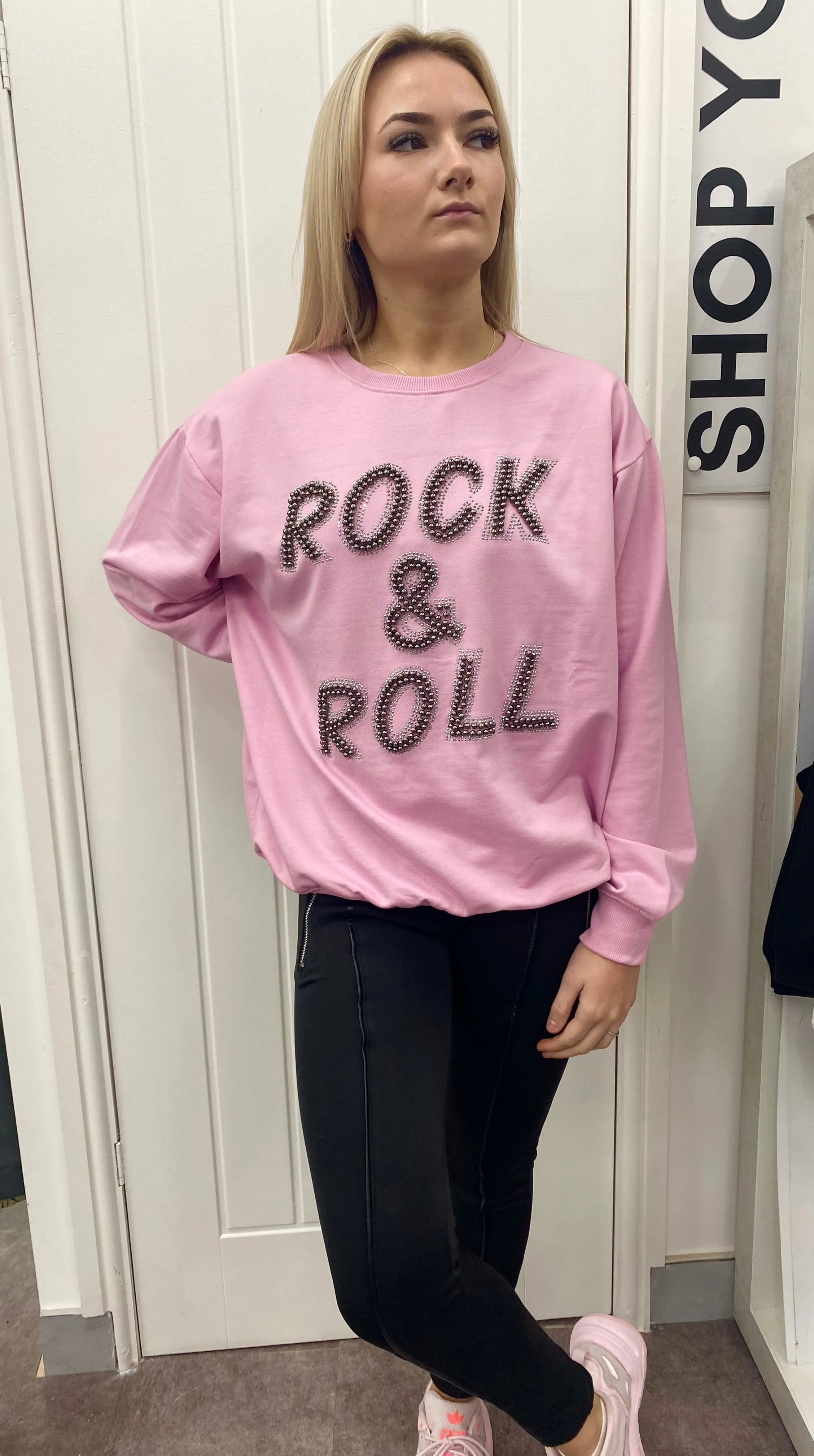 FETIVAL STUDDED ROCK & ROLL SWEAT SHIRT