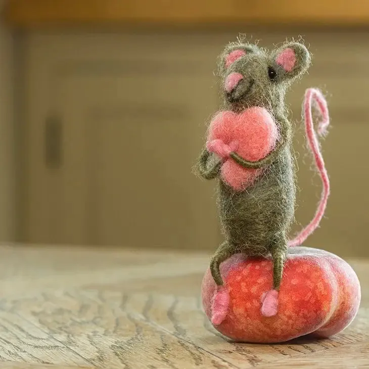 Handcrafted Hugging Pink Heart, Sitting Felt Mouse, Nepal