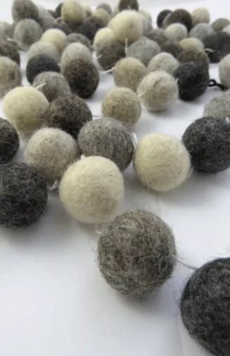 Handfelted Ball Garland - Natural