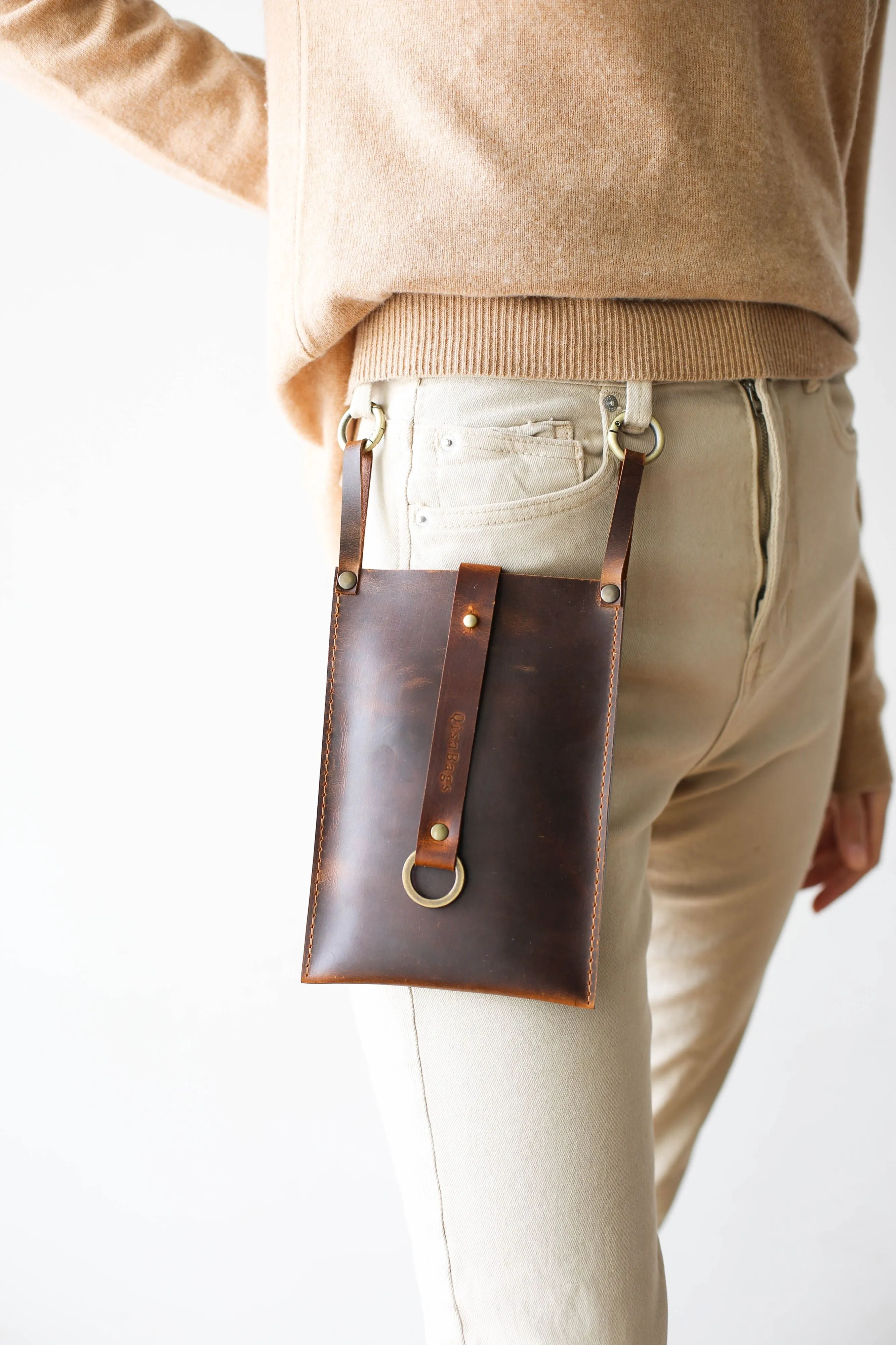 Hazelnut Brown Leather Phone Bag