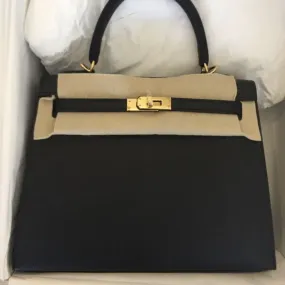 Hermès Kelly 25 Noir (Black) Epsom Gold Hardware GHW