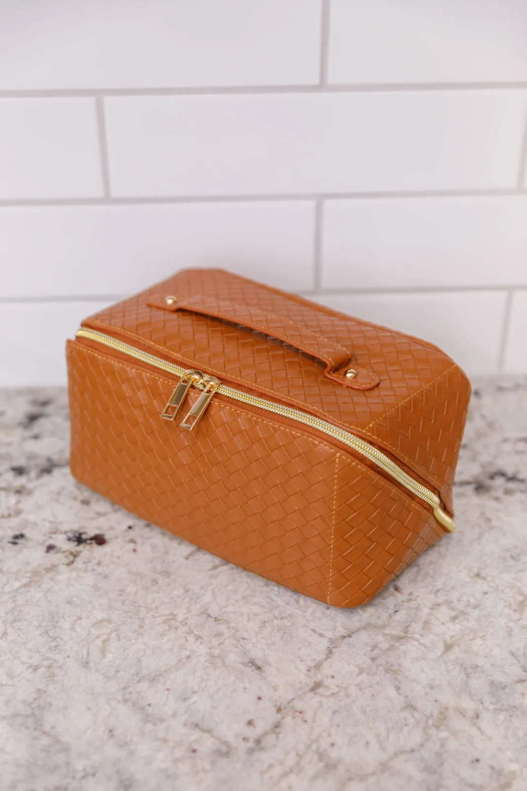 Large Capacity Cosmetic Bag | Cognac