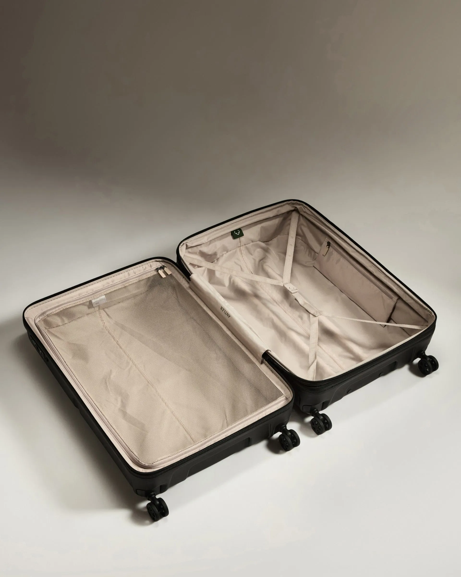 Large Suitcase in Black - Single Stripe