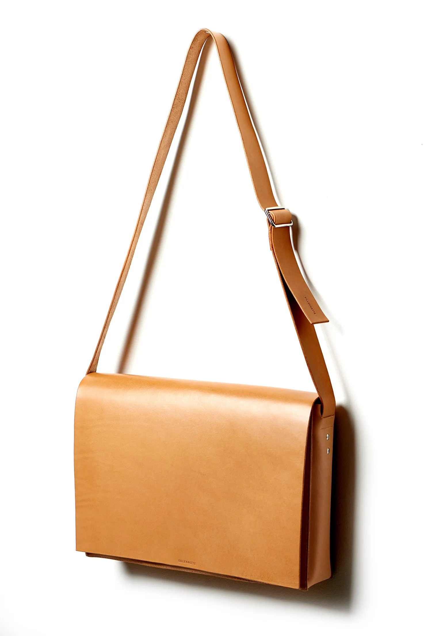 Leather messenger bag: NORD (natural)