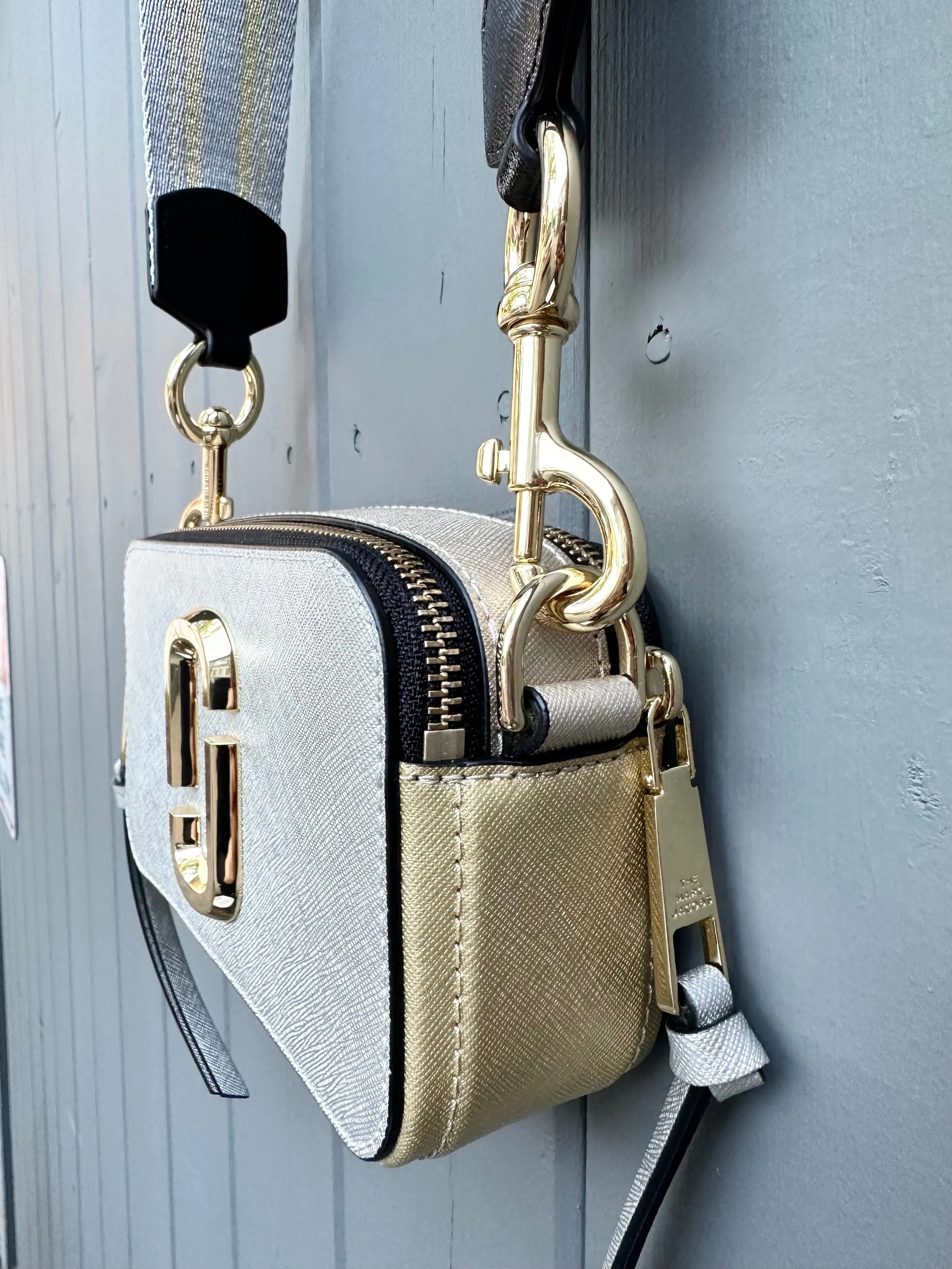 MARC JACOBS Camera Leather Crossbody Bag