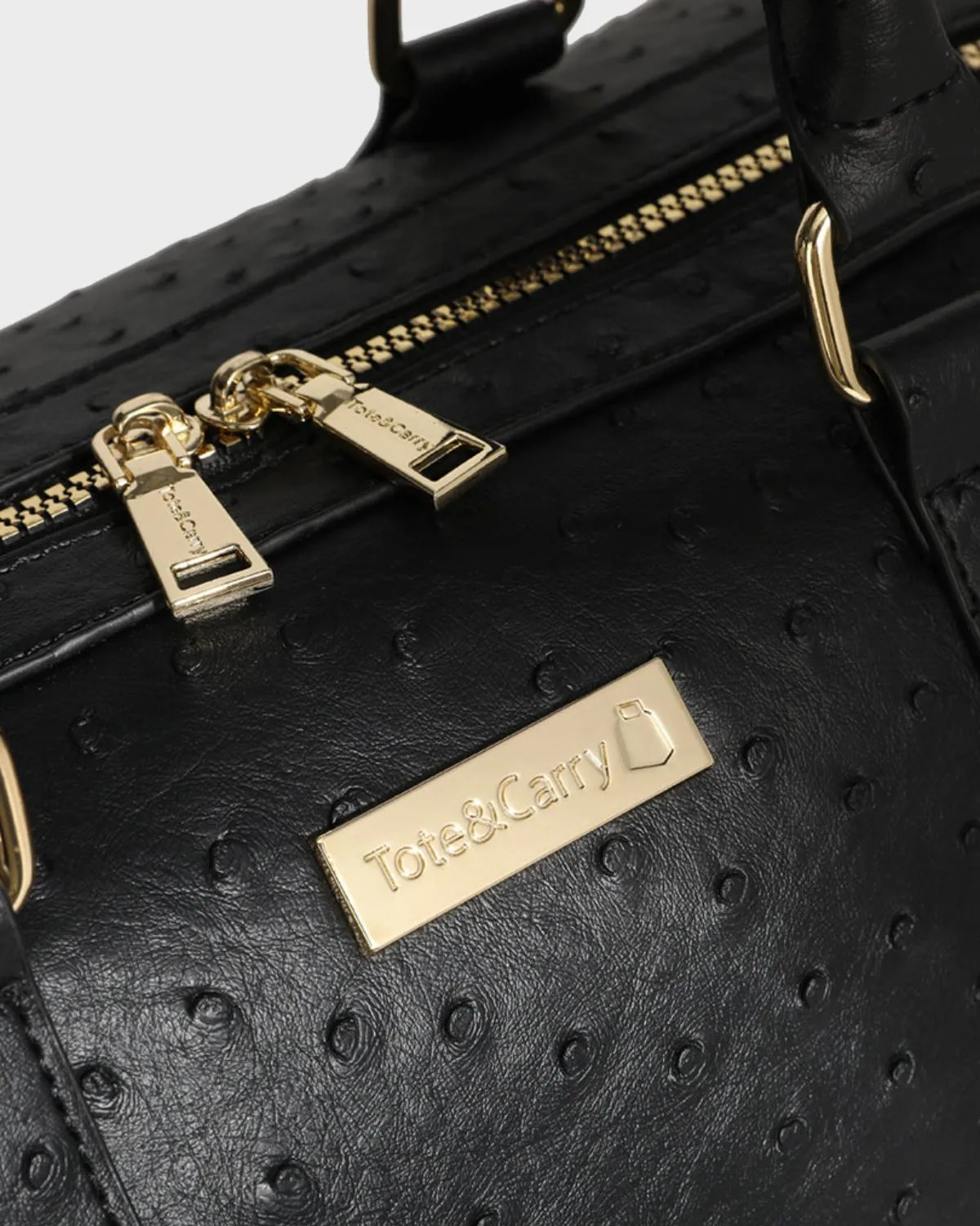 Ostrich Duffle Bag in Black