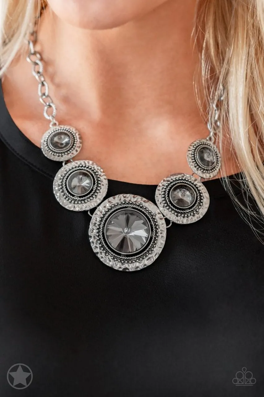 Paparazzi Global Glamour Necklace Silver