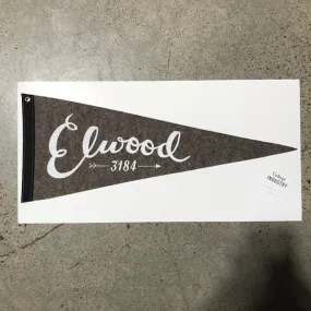 Pennant Elwood in Dark Grey and Black