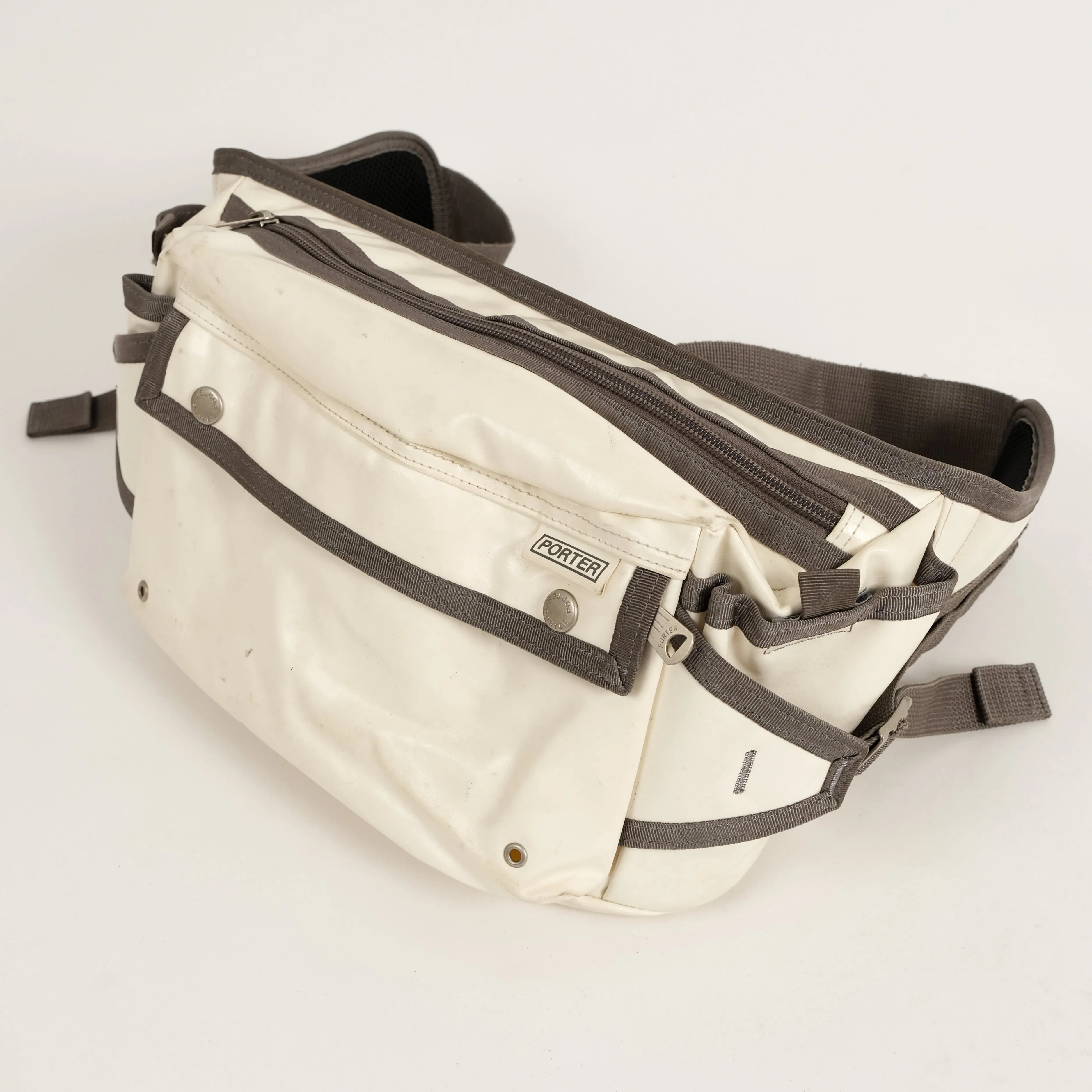 PORTER GORE-TEX WHITE CAMERA BAG #31