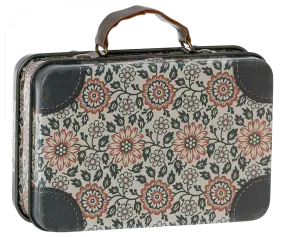 Small suitcase, Asta