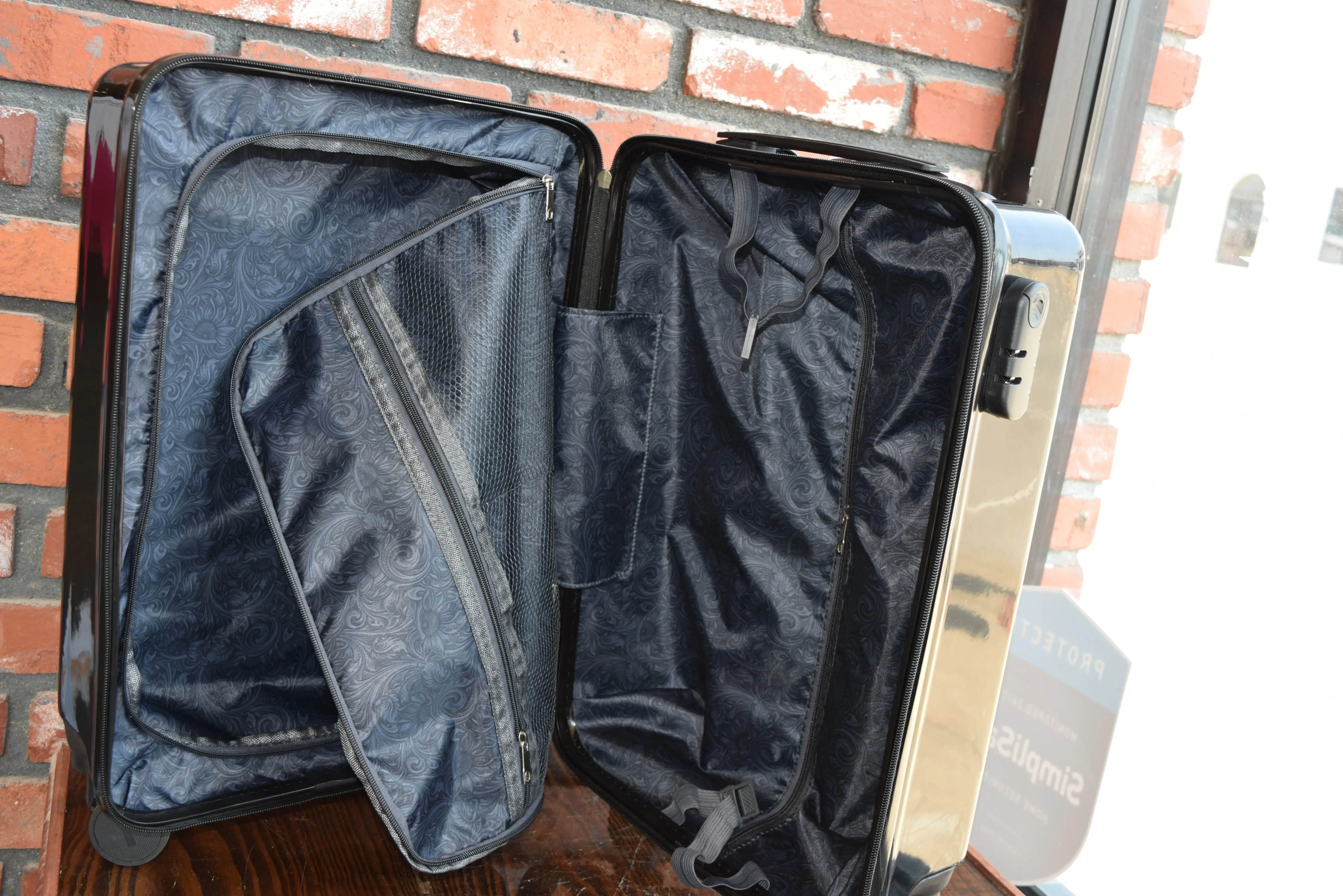 The Rolling Rambler Suitcase (Two Patterns)