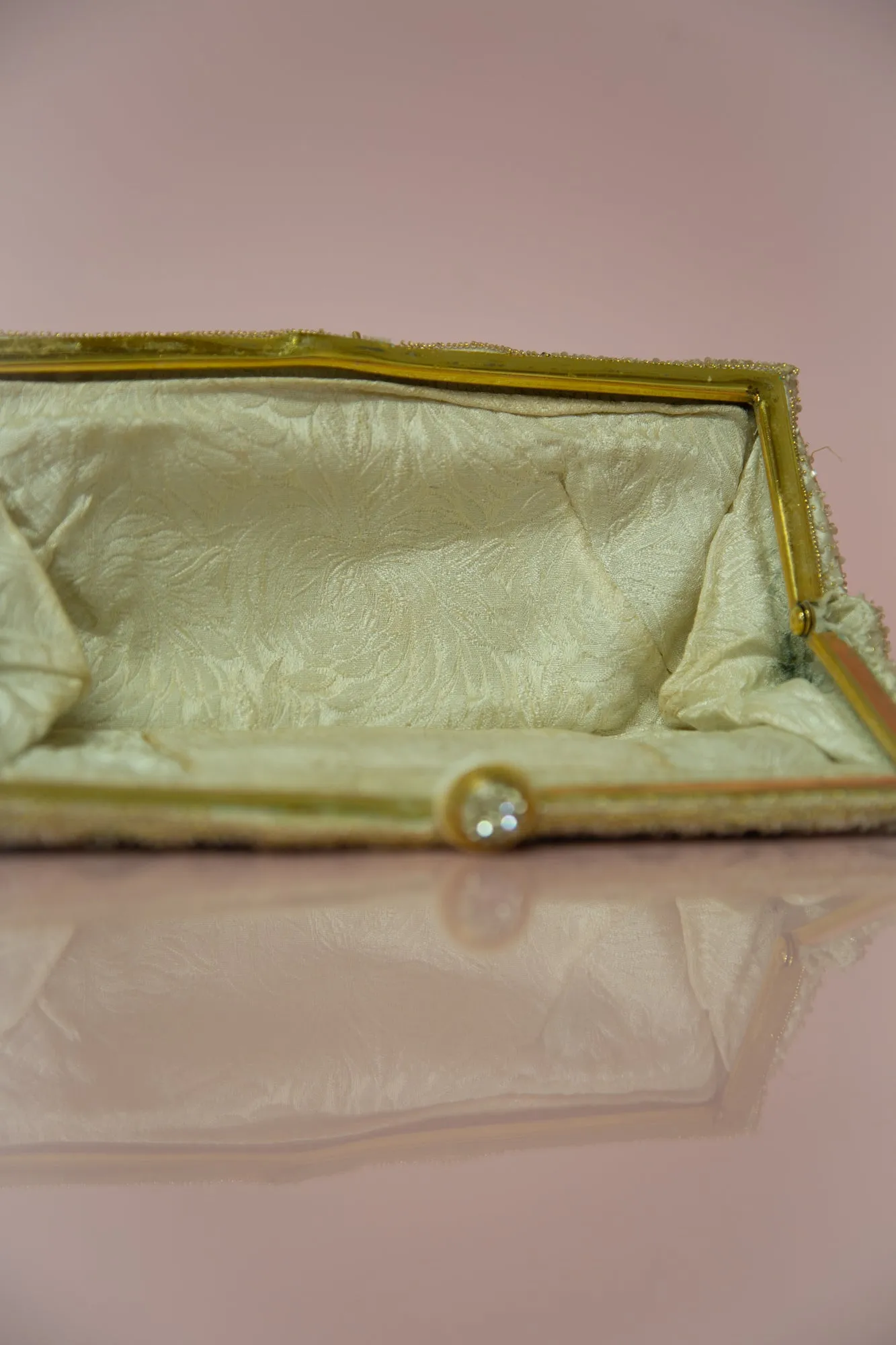 Vintage 1930s Beaded Ivory and Gold Clutch Bag